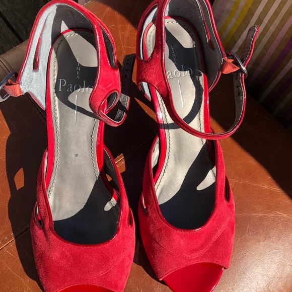 Linea Paola red suede hour glass heel size 8 - Picture 2 of 5